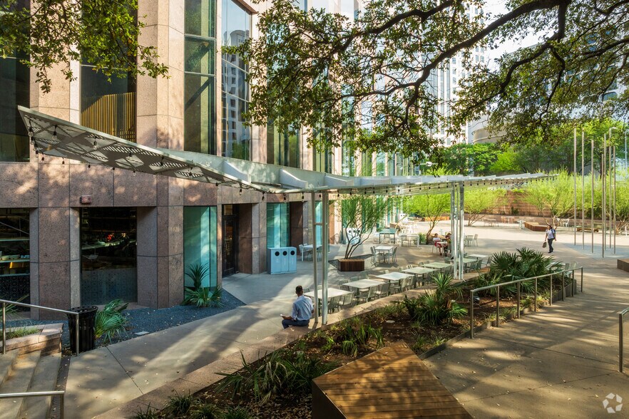 More Photos Of 111 Congress Ave, Austin Coworking Space