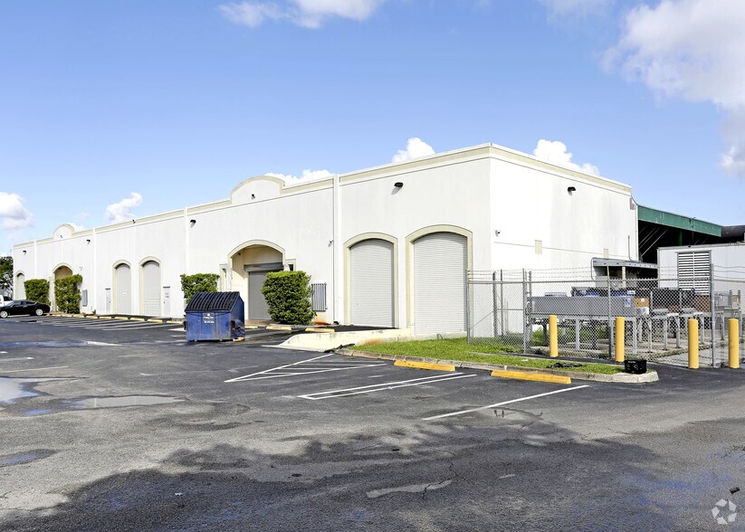 More Photos Of 16565 NW 15th Ave, Miami Warehouse For Lease