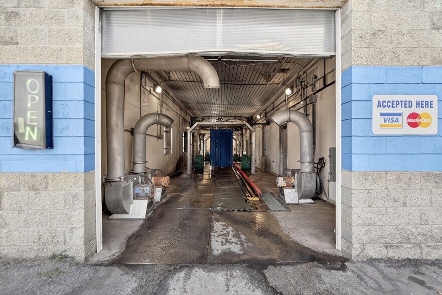 More Photos Of 1141 Silver Ln, McKees Rocks Carwash For Sale