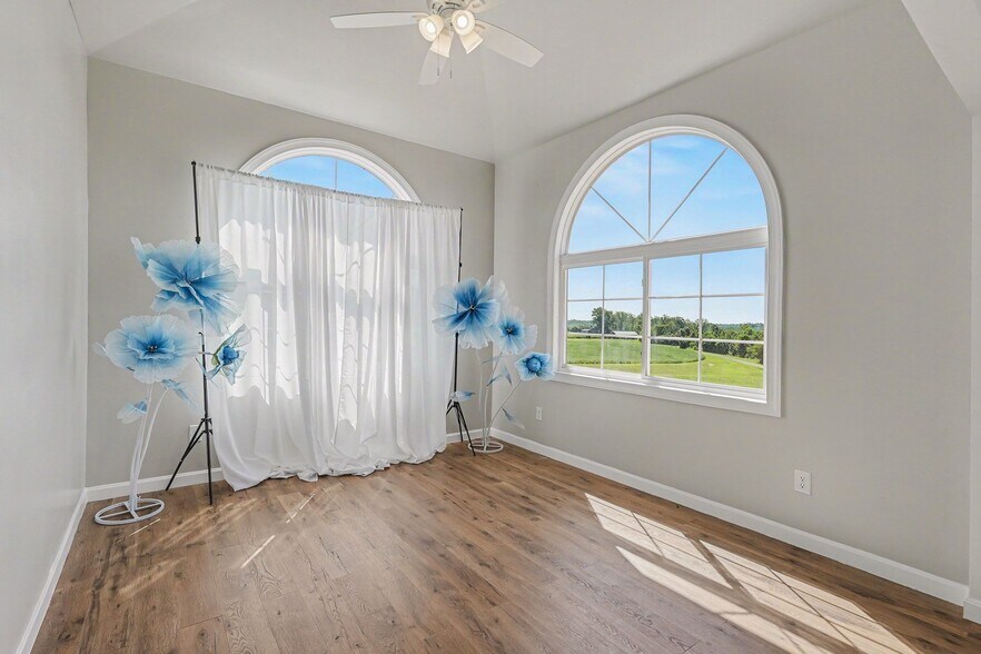 More Photos Of 495 Meadow Landing Ln, Caret Winery Vineyard For Sale