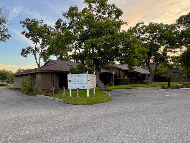 More Photos Of 101-110 Southern Oaks Dr & Thonotosassa Rd & Baker St, Plant City Medical For Lease