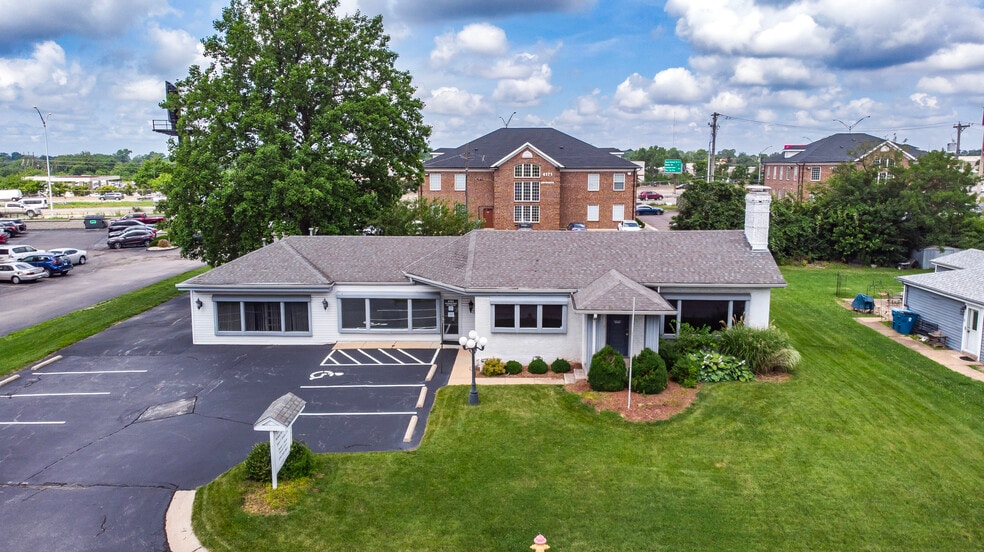 More Photos Of 4163 Crescent Dr, Saint Louis Medical For Sale