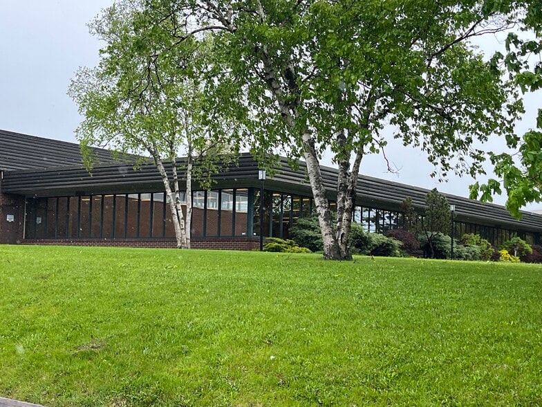 More Photos Of 913 Brock Rd, Pickering Warehouse For Lease