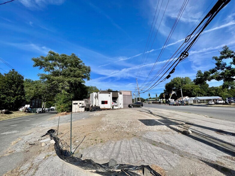 More Photos Of 189 Tarrytown Rd, White Plains Service Station For Sale