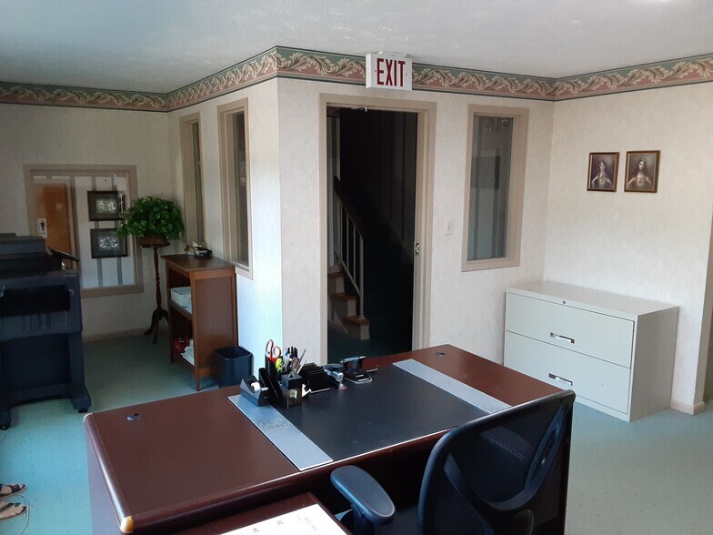 More Photos Of 4350 Old William Penn Hwy, Murrysville Office Residential For Sale