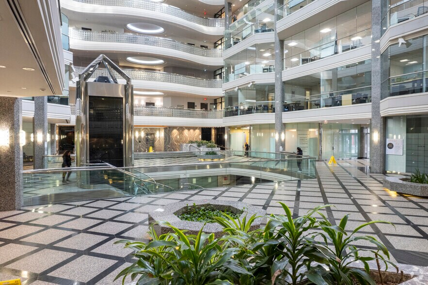 More Photos Of 1910-1920 Yonge St, Toronto Office Residential For Lease