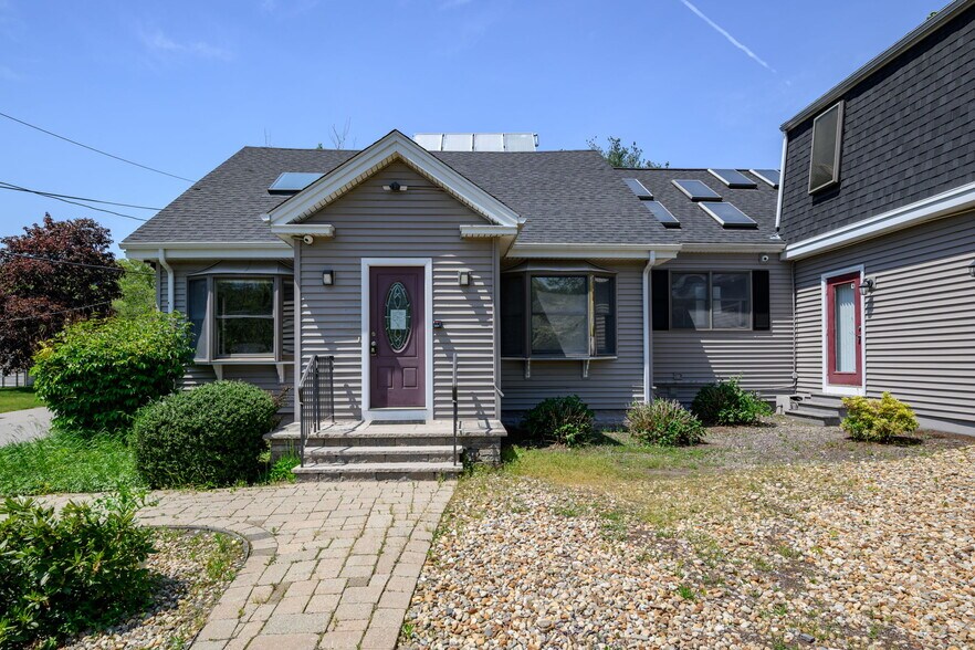 More Photos Of 275 W Main St, Norton Office Residential For Sale
