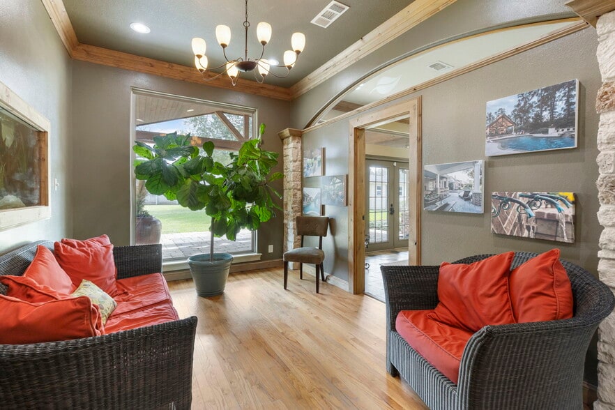 More Photos Of 8711 Hufsmith Kuykendahl Rd, Tomball Industrial For Sale