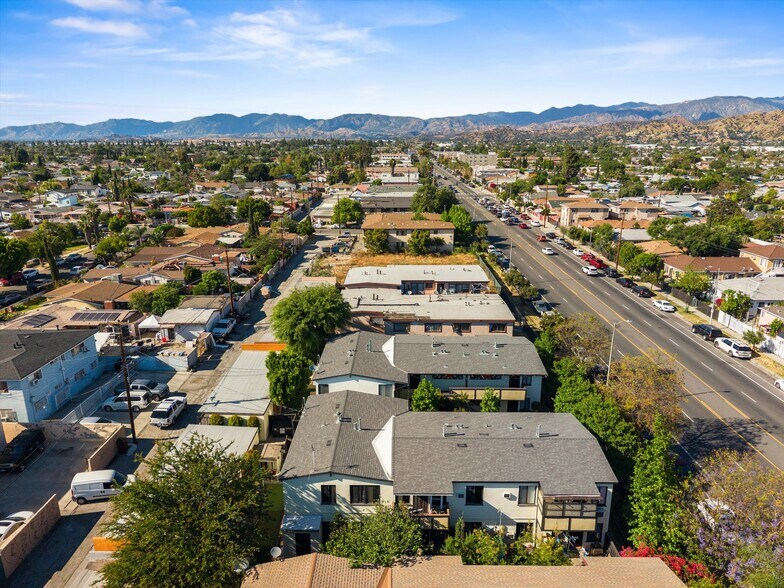More Photos Of 7253-7257 Vineland Ave, Sun Valley Apartments For Sale