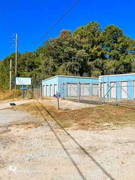 More Photos Of 2570 Flat Shoals Rd SE, Conyers Self Storage For Sale