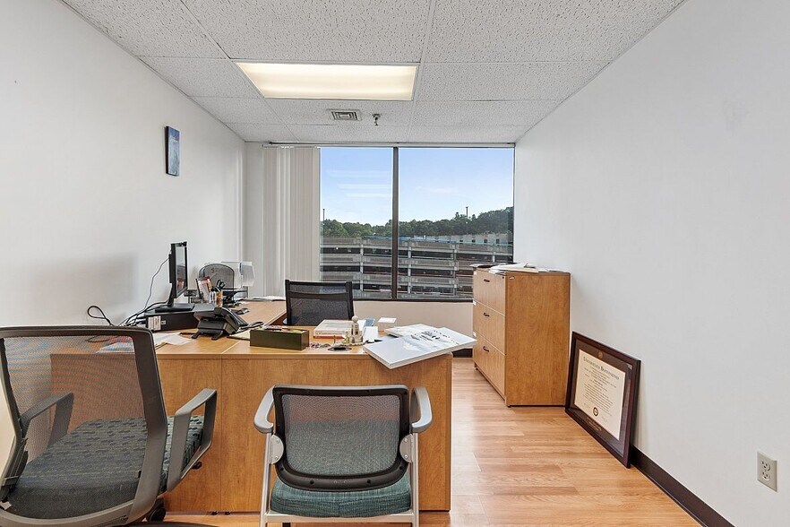 More Photos Of 515 Main St, Fitchburg Office For Lease