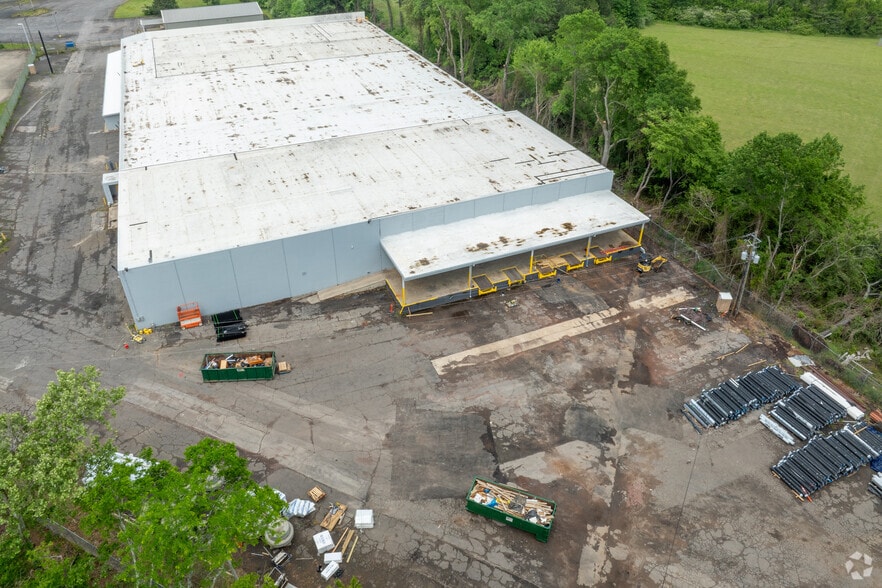 More Photos Of 660 Bessemer Super Hwy, Birmingham Warehouse For Sale