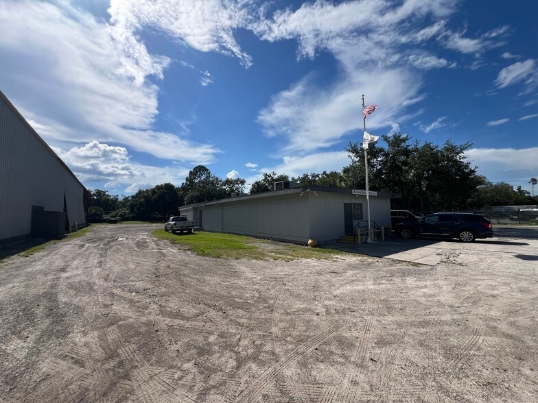 More Photos Of 5101 S 24th Ave, Tampa Manufacturing For Sale