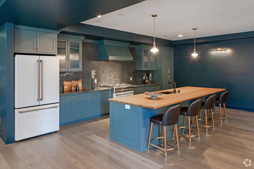 More Photos Of 3901 Sunnyside Rd S, Edina Apartments For Lease