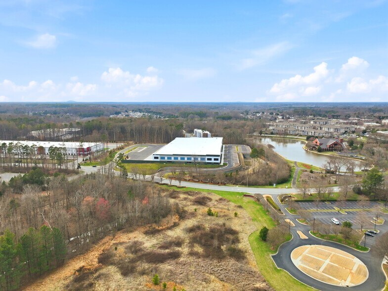 More Photos Of 13601 E Reese Blvd, Huntersville Warehouse For Sale