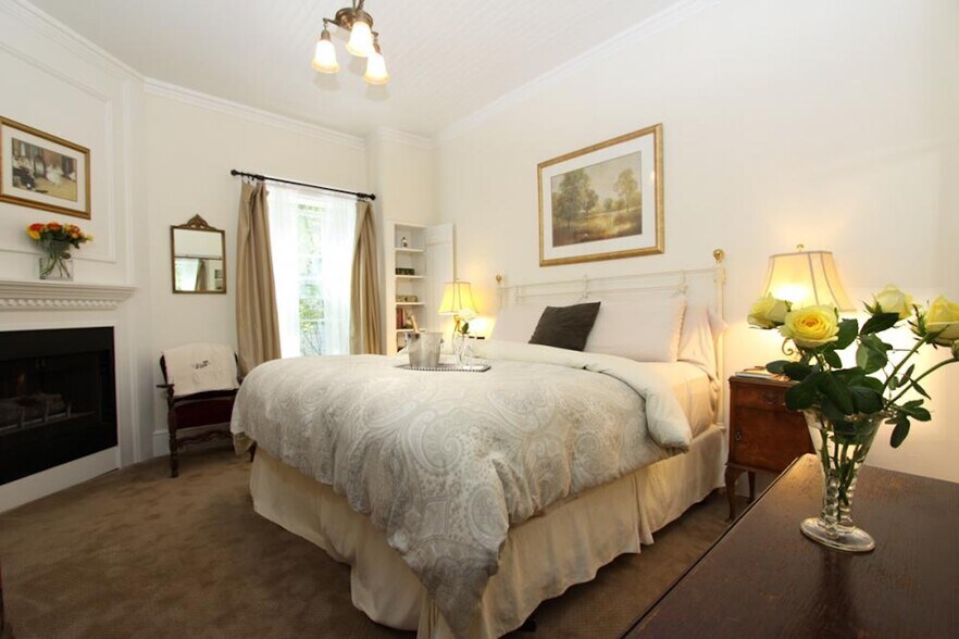 More Photos Of 2476 Main St, Cambria Hospitality For Sale