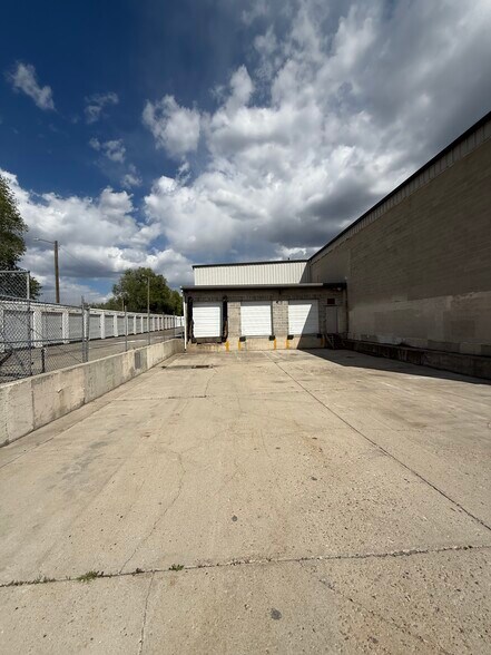 More Photos Of 450 E 2200 S, Salt Lake City Warehouse For Lease