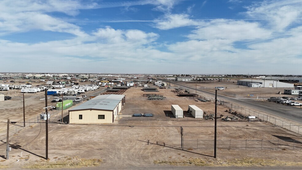More Photos Of 32 County Road 201, Pecos Industrial For Lease