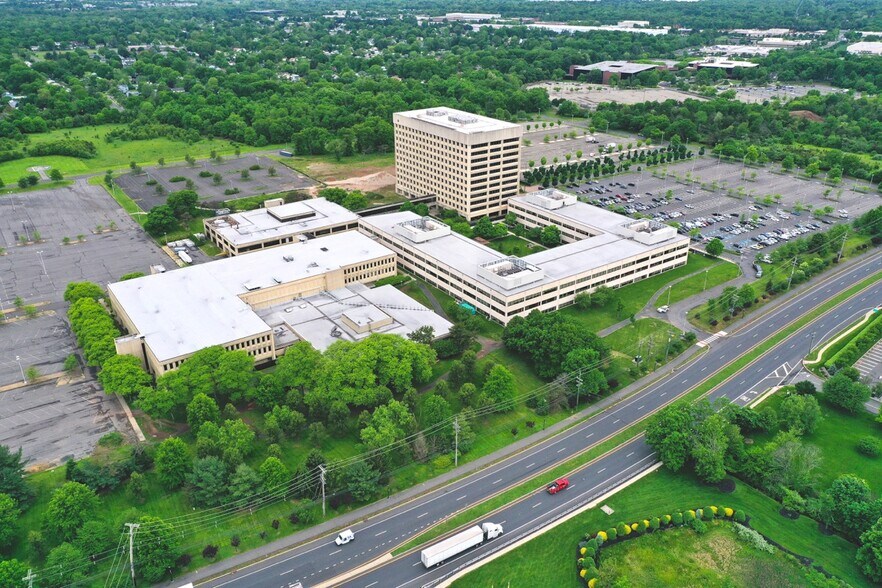 More Photos Of 444 Hoes Ln, Piscataway Office For Lease