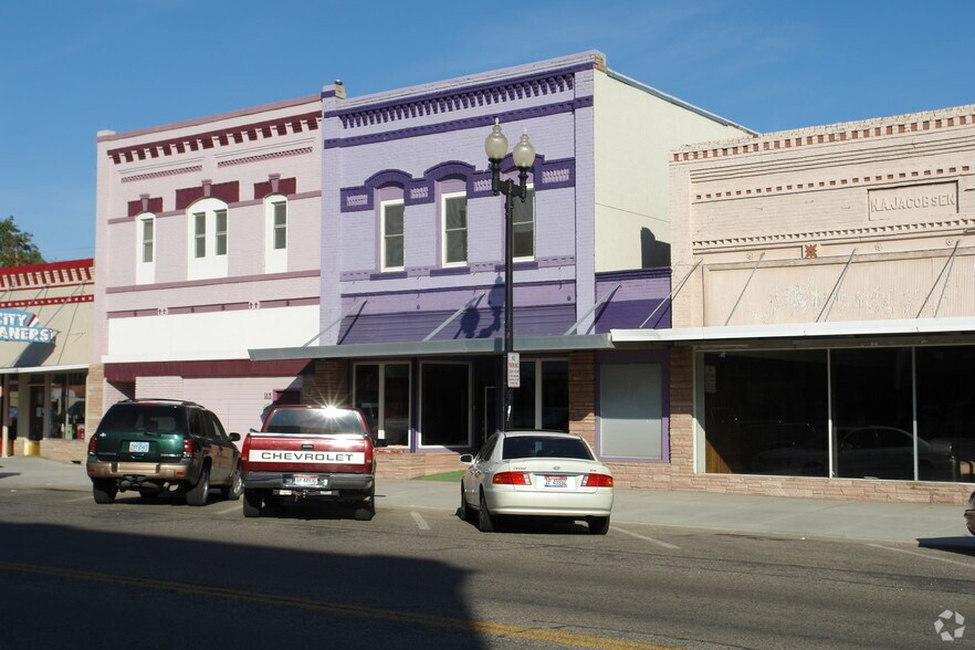 More Photos Of 16 N Main St, Payette Storefront Retail Residential For Sale