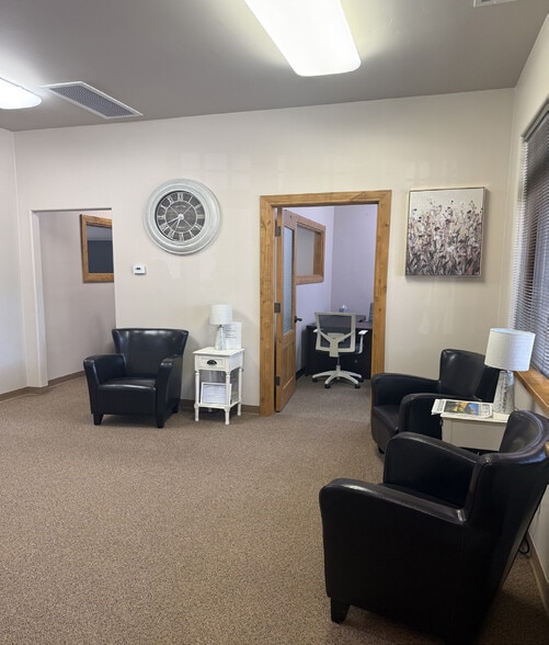 More Photos Of 1338 W Forest Meadows St, Flagstaff Medical For Lease