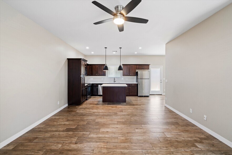 More Photos Of , Phoenix Multifamily For Sale