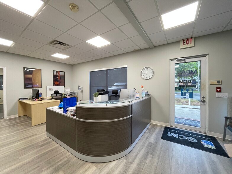 More Photos Of 2246 NW 40th Ter, Gainesville Office For Lease