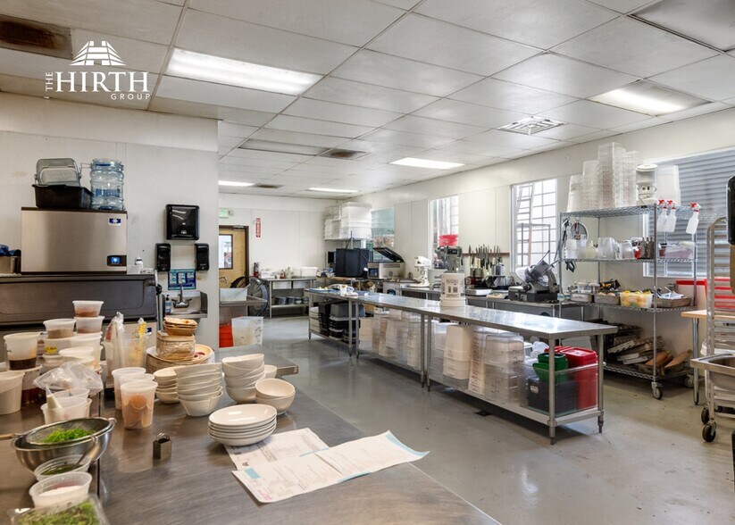 More Photos Of 2321 Filbert St, Oakland Warehouse For Sale