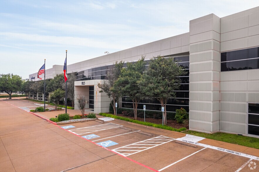 Primary Photo Of 1025 S Central Expy, Allen Office For Lease