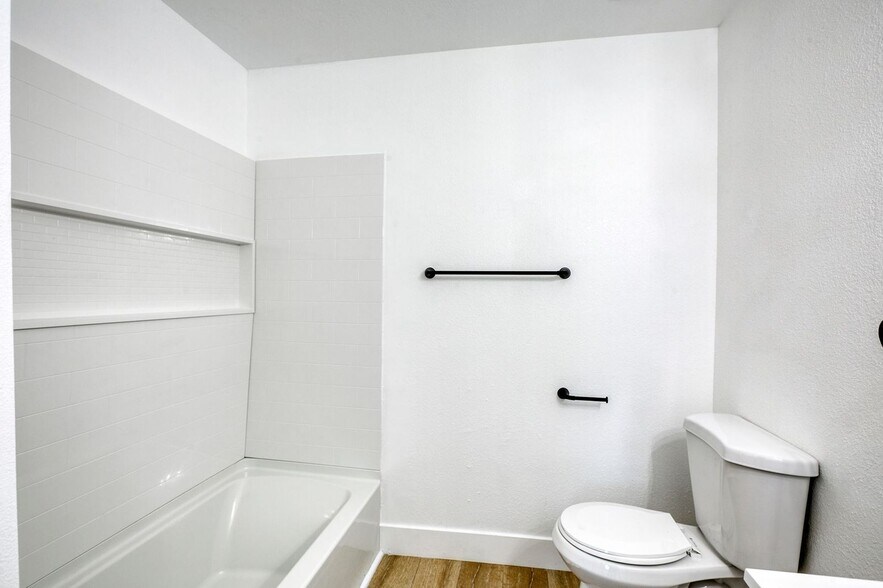 More Photos Of 317 S 9th St, Las Vegas Apartments For Sale