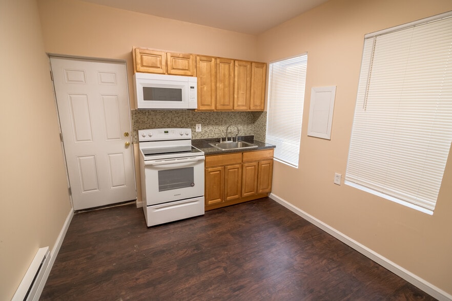 More Photos Of 6002 Master St, Philadelphia Storefront For Sale