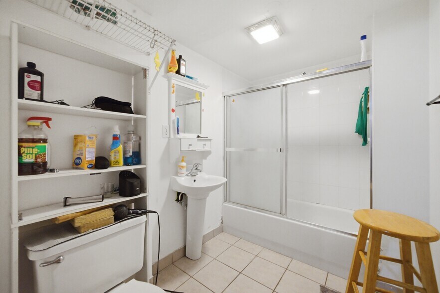More Photos Of 2038 N Kostner Ave, Chicago Multifamily For Sale