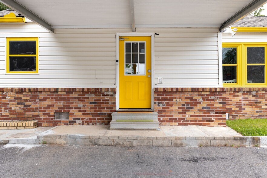 More Photos Of 824 Temple Rd, Bremen Daycare Center For Sale