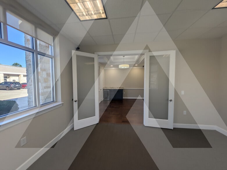 More Photos Of 2219 Sawdust Rd, The Woodlands Office For Sale