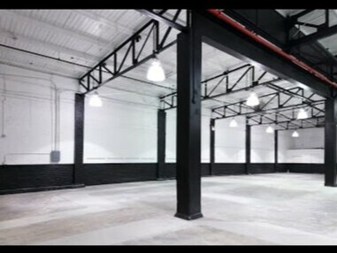 More Photos Of 25 Franklin St, Brooklyn Light Manufacturing For Lease
