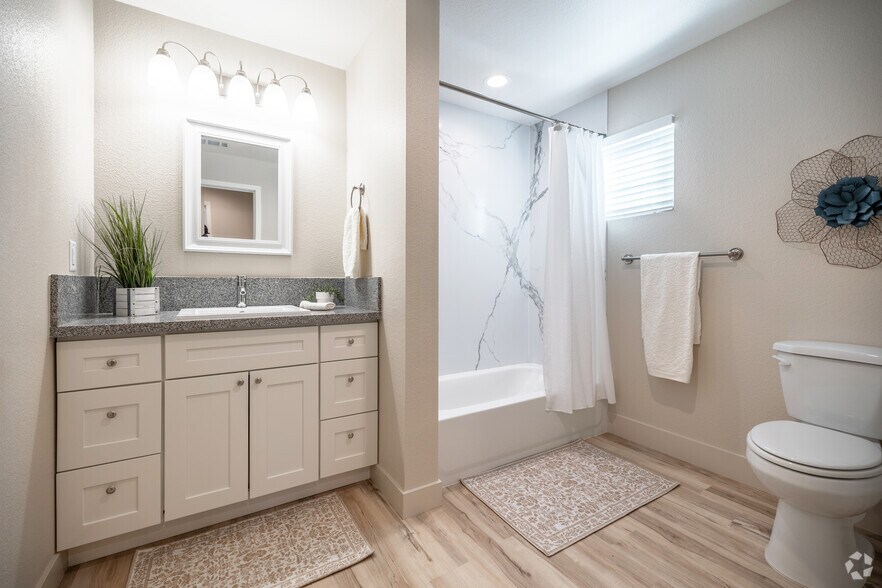 More Photos Of 2531 W Rumble Rd, Modesto Apartments For Sale