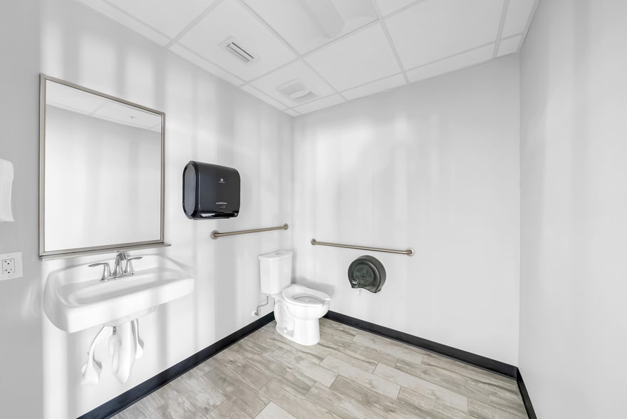 More Photos Of , Largo Unknown For Sale