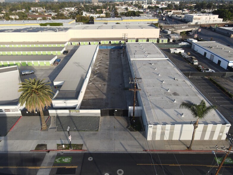More Photos Of 115-117 N Standard Ave, Santa Ana Warehouse For Lease