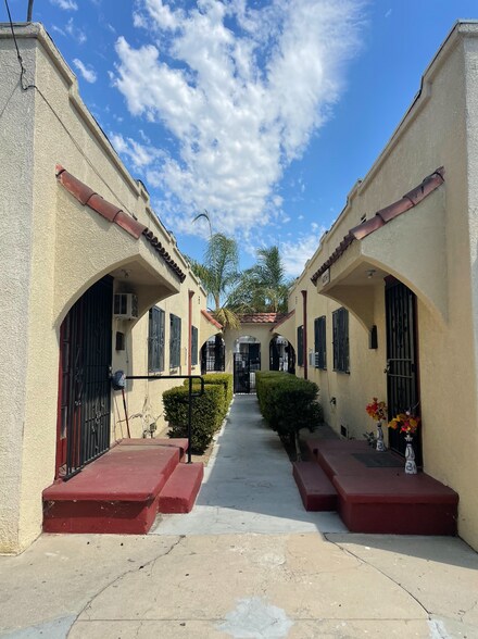 More Photos Of 4321 Woodlawn Ave, Los Angeles Apartments For Sale
