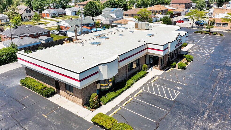 More Photos Of 9300 Waukegan Rd, Morton Grove Medical For Sale