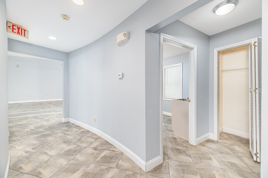 More Photos Of 137 Rutherford Ave, Franklin General Retail For Lease