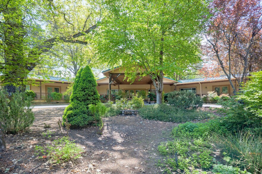 More Photos Of 459 Galice Rd, Merlin Religious Facility For Sale