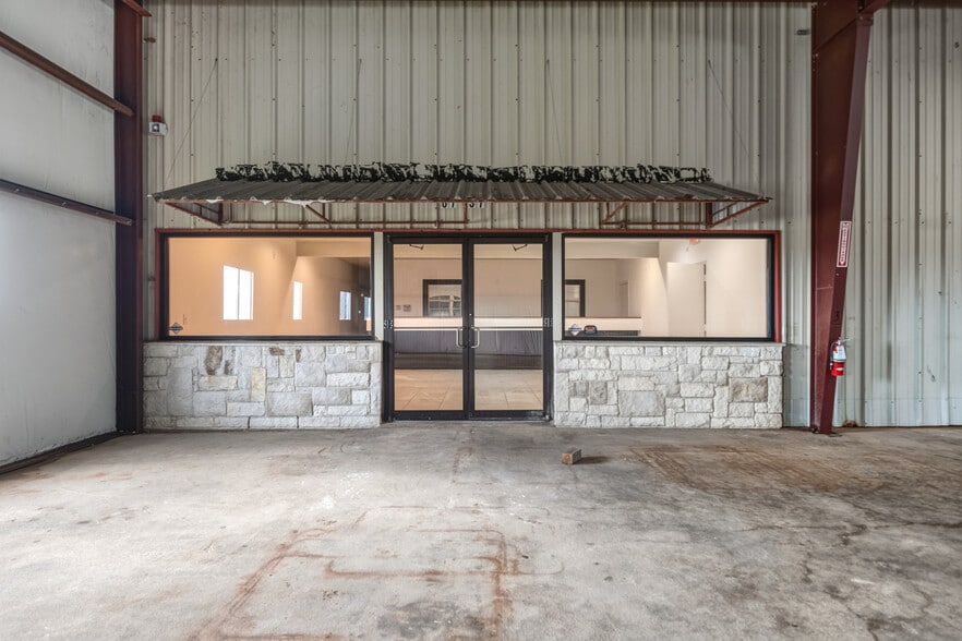 More Photos Of 6737 FM 362, Brookshire Warehouse For Lease