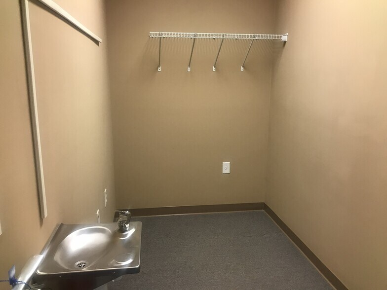 More Photos Of 5-7 Davis Keats Dr, Greenville Office Residential For Sale