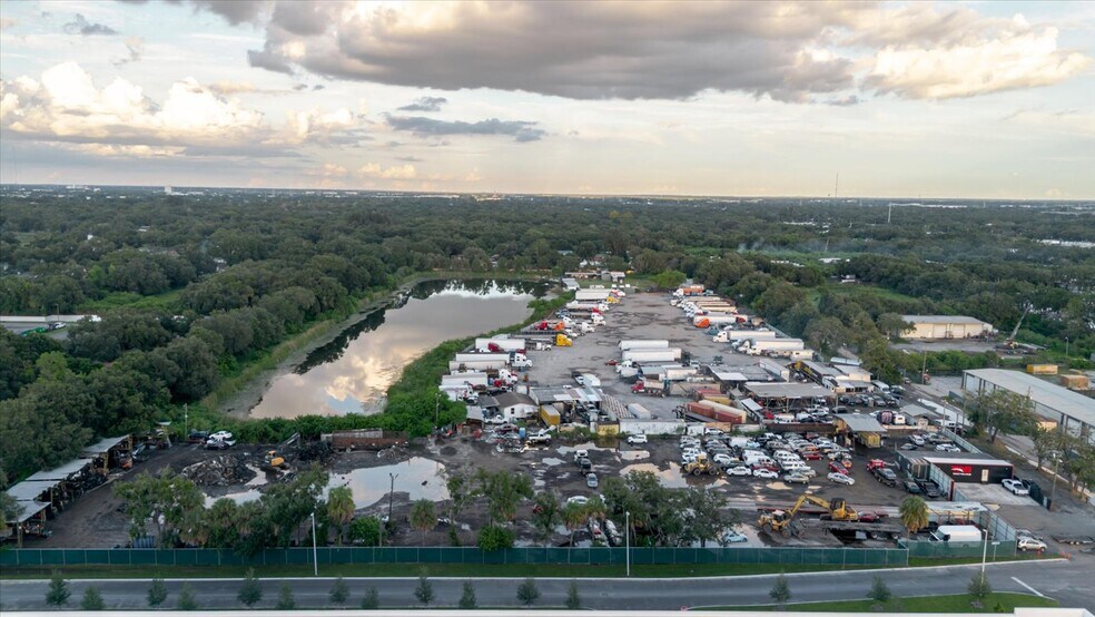More Photos Of 5404 24th Ave S, Tampa Auto Salvage Facility For Sale