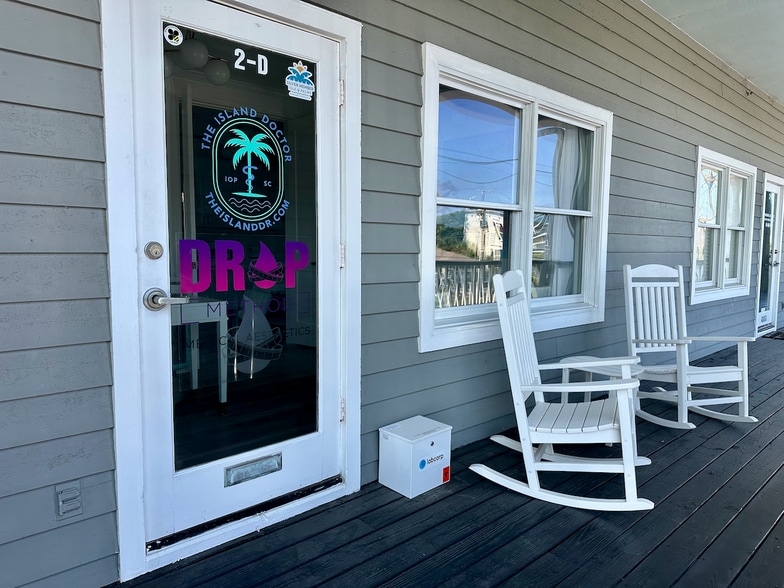 More Photos Of 103 Palm Blvd, Isle Of Palms Office For Sale