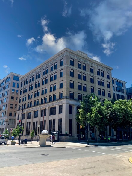 More Photos Of 1 W Main St, Madison Office For Lease