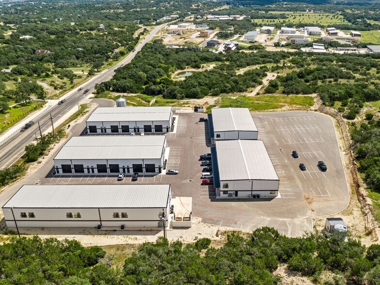 More Photos Of 529 SH 46 E, Boerne Warehouse For Lease