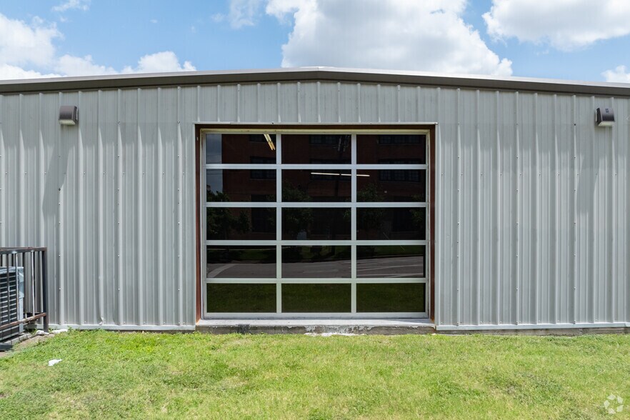 More Photos Of 3420 Rusk St, Houston Loft Creative Space For Lease