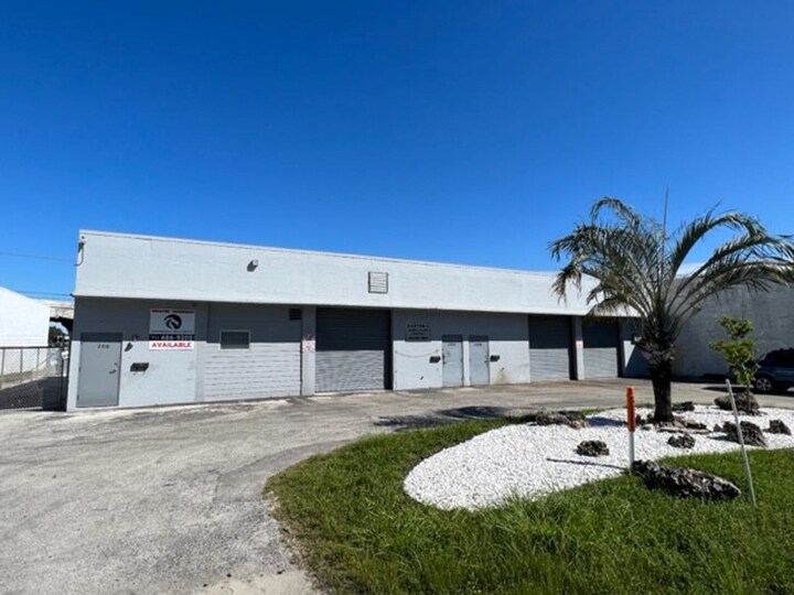 Primary Photo Of 208 SW 21st Ter, Fort Lauderdale Warehouse For Lease